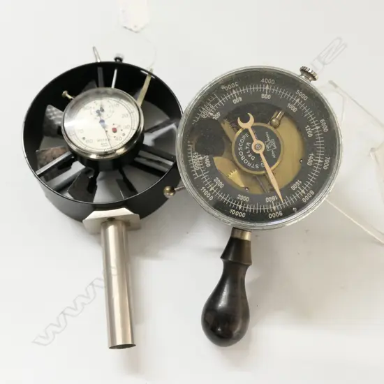 DELTA STROBOSCOPE by AERA, PARIS AND ANALOGUE VANE ANENOMETER (BOTH BOXED) (2)